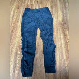 lululemon cropped black pants